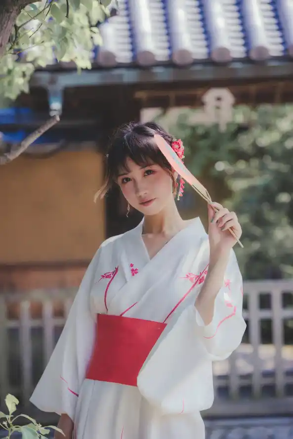 亚洲av中文无码字幕色最新_亚洲国产精品网站在线播放_久久婷婷五月综合色国产