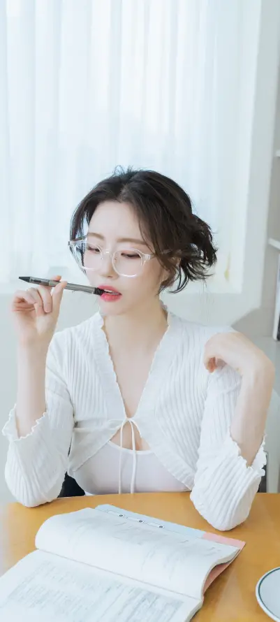 亚洲av中文无码字幕色最新_亚洲国产精品网站在线播放_久久婷婷五月综合色国产